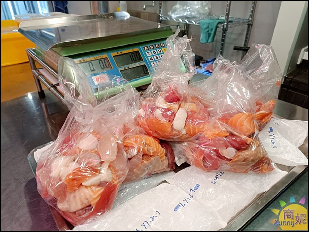 台中最強「10元生魚片」搬至逢甲商圈！新店面開箱直擊，30元味噌湯超有料