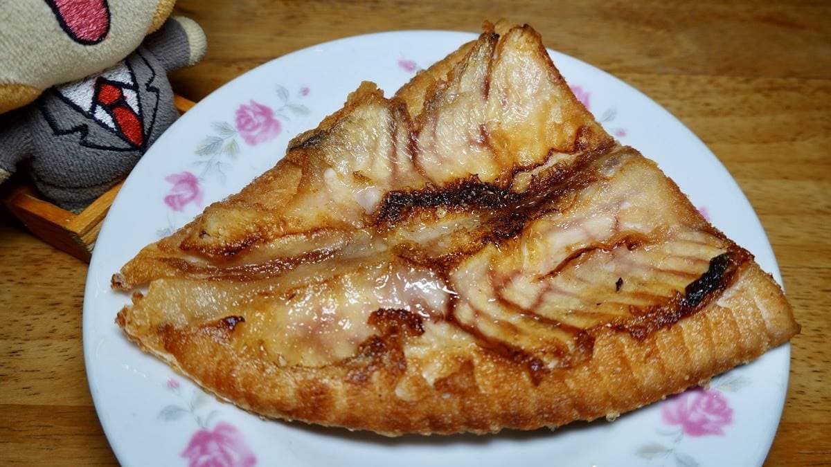 虱目魚外皮煎至黃金酥脆，每日由台南產地新鮮直送。（圖片來源：貓大爺部落格）