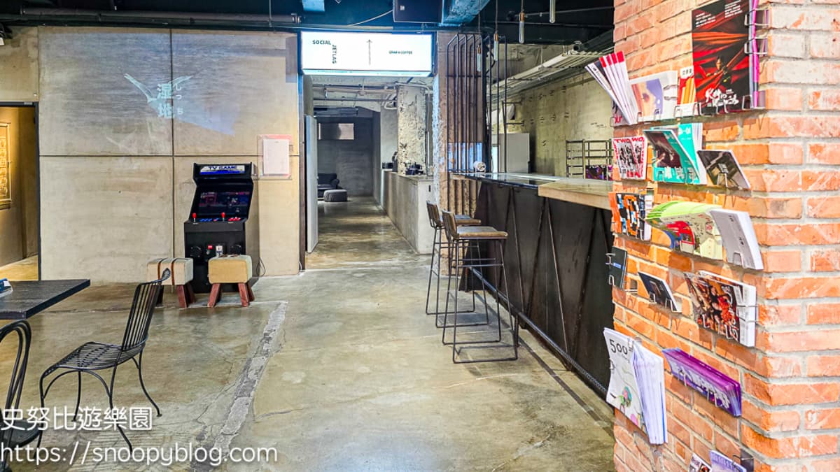 店內還有復古遊戲機台可玩。（圖片來源：史努比遊樂園）