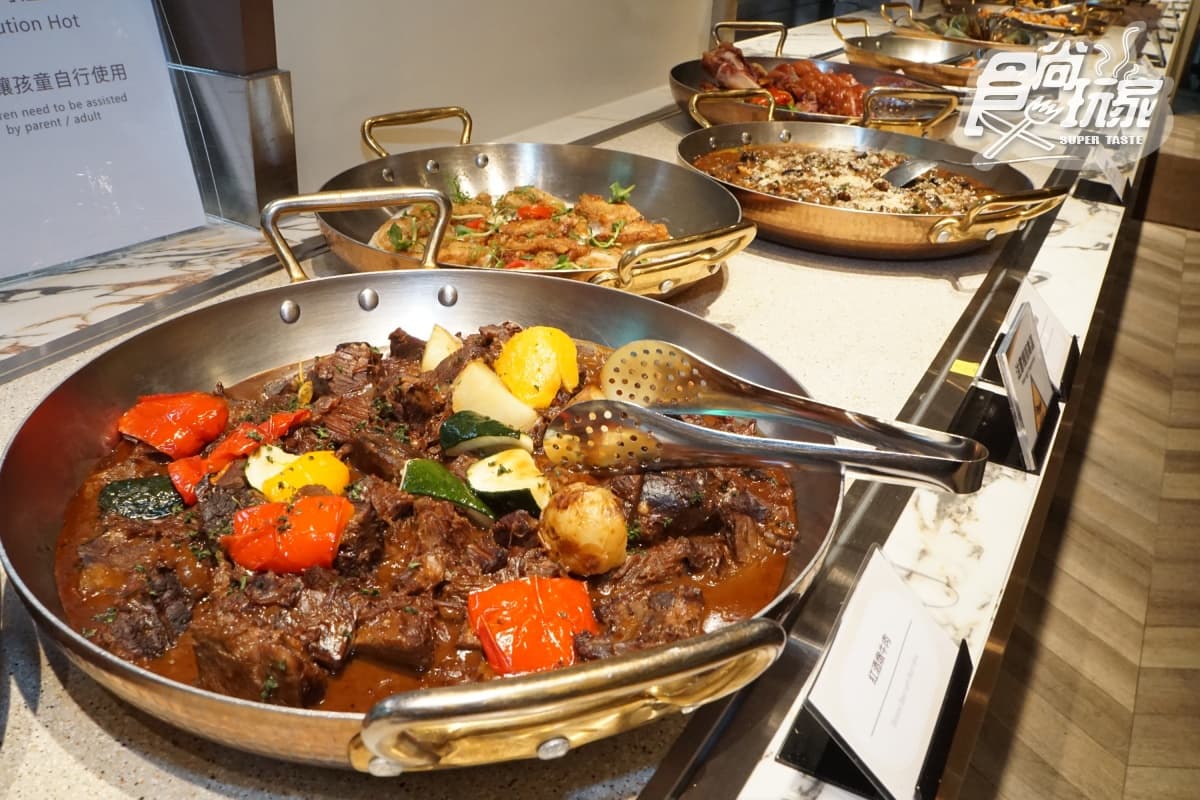 新竹頂級Buffet開幕!煙波飯店吃到飽改版升級,88折爽嗑和牛、活跳蝦、現流魚 新竹頂級Buffet開幕!煙波飯店吃到飽改版升級,88折爽嗑和牛、活跳蝦、現流魚