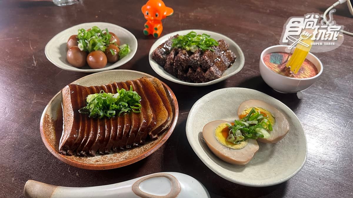 「豆干」醬油不會太鹹，吸飽滷汁很夠味。