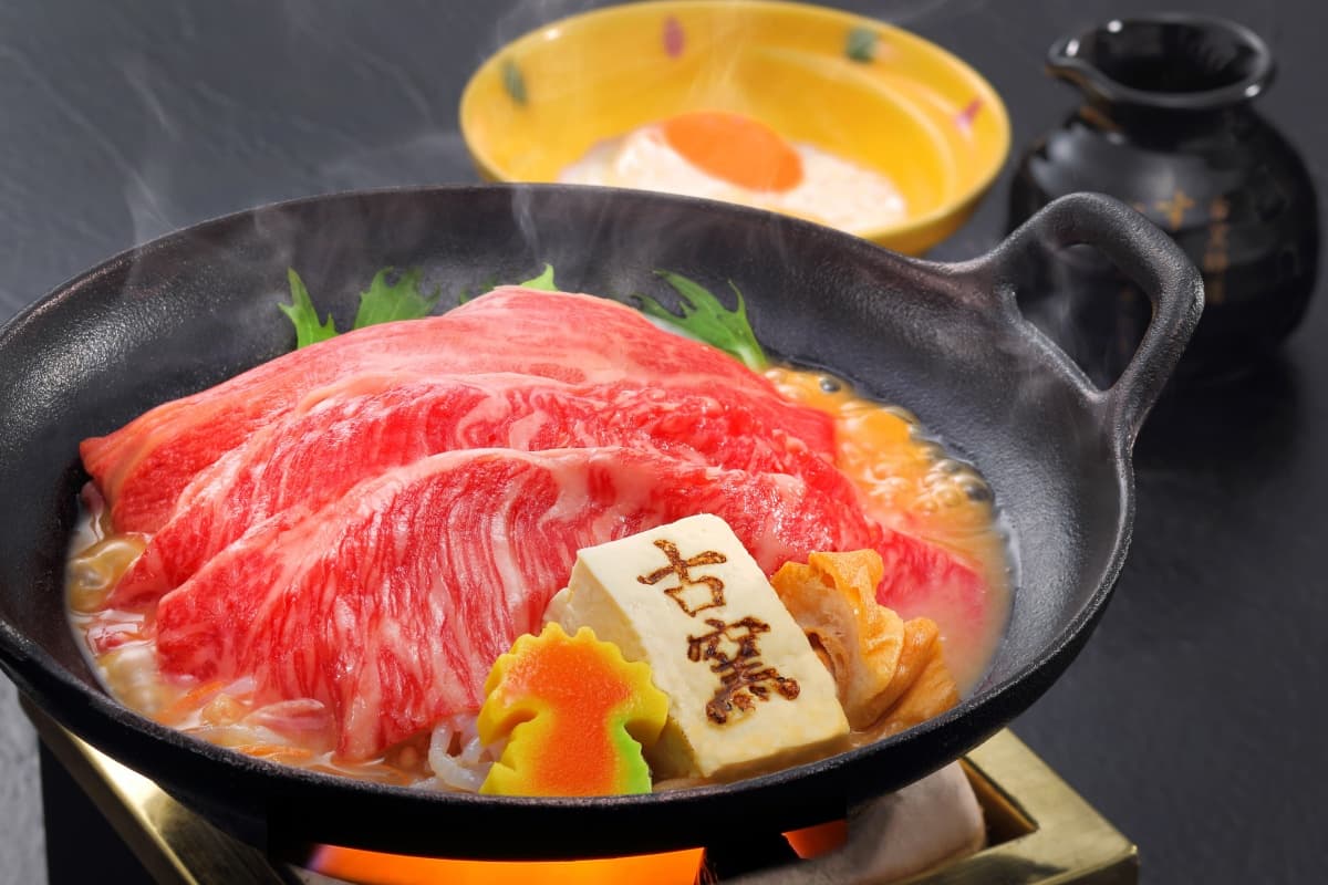 「日式女將服務」只有賣3天!山形頂級和牛、胡麻味噌壽喜燒,免出國就能吃! 「日式女將服務」只有賣3天!山形頂級和牛、胡麻味噌壽喜燒,免出國就能吃!