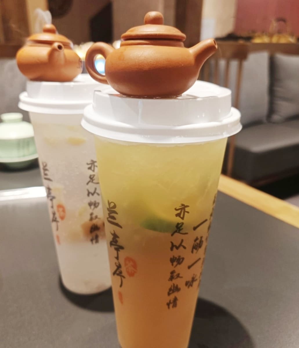 台灣也有正宗爆辣「重慶火鍋」!老饕激推靈魂必點一次看,茶湯、小菜免費續 台灣也有正宗爆辣「重慶火鍋」!老饕激推靈魂必點一次看,茶湯、小菜免費續