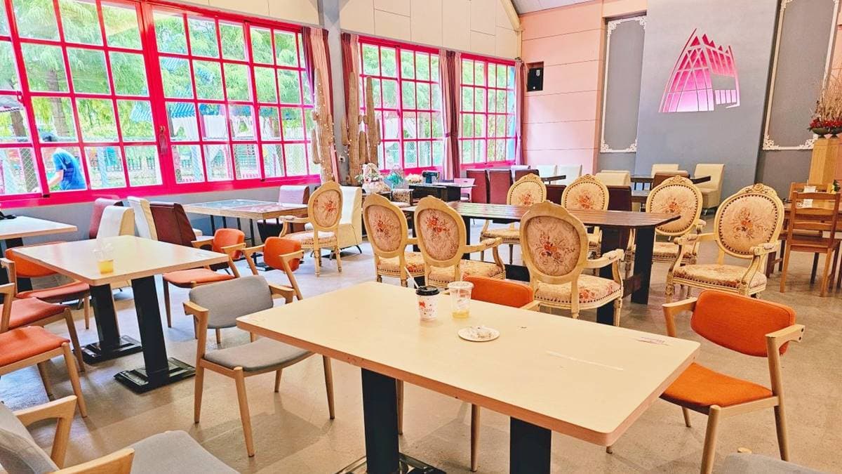  園區內設有餐飲部和商品部，憑門票可折抵部分消費。（圖片來源：Yuki's Life）