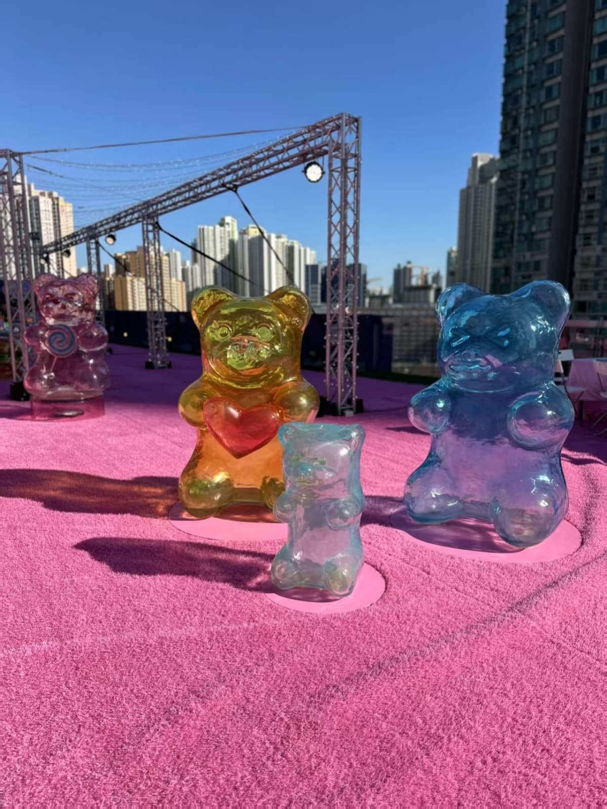 國際藝博會在高雄！放大版小熊軟糖、Moi清明上河圖必看，６月港旅運中心登場