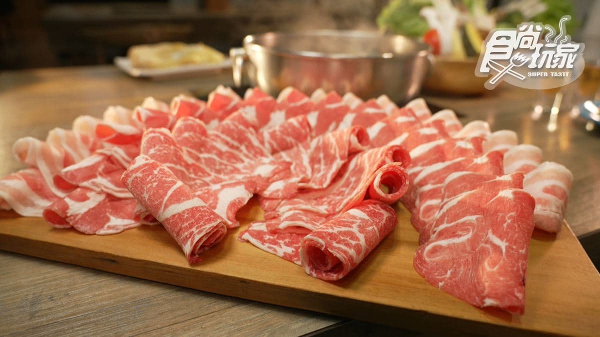 酸菜白肉鍋很適合涮肉。