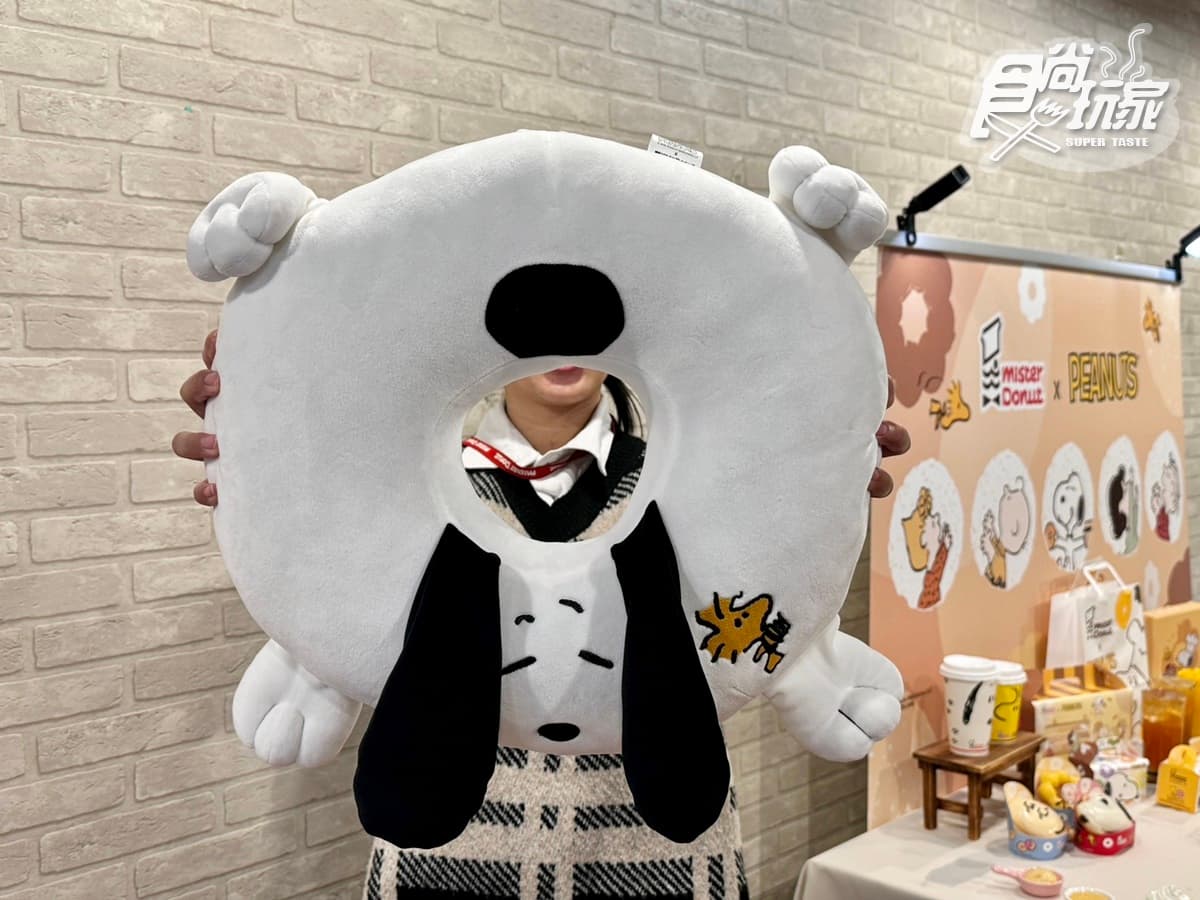 史努比、查理布朗甜甜圈Q翻！Mister Donutｘ史努比買６送２，飲料杯、周邊開箱