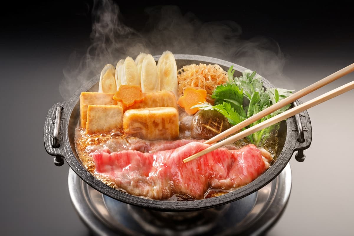 「一生必嘗壽喜燒」來了！東京壽喜燒名店首次登台，用餐加碼送「秘傳醬汁」