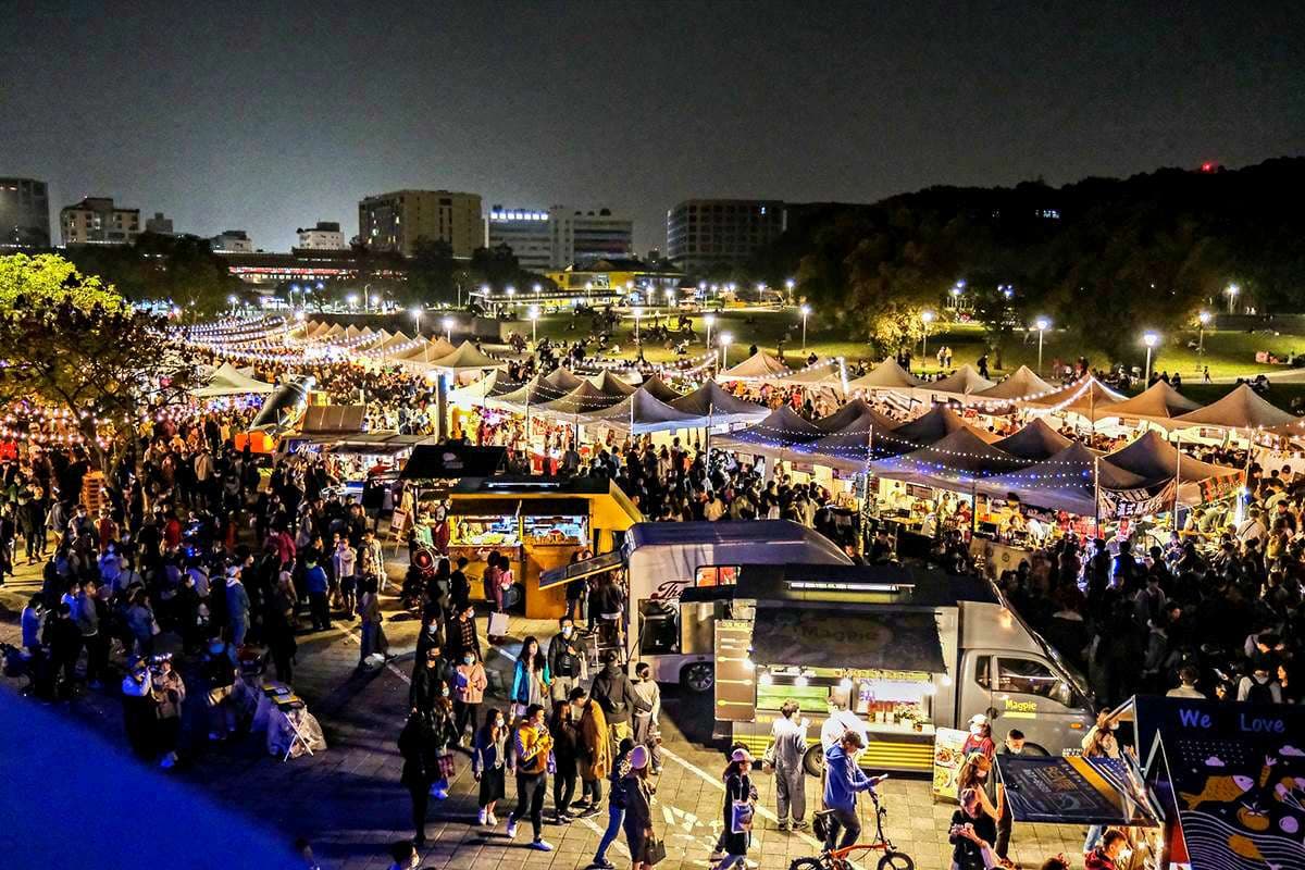 台北最強「東南亞美食市集」登場！吃遍64家攤位、９國料理，舌尖環遊世界