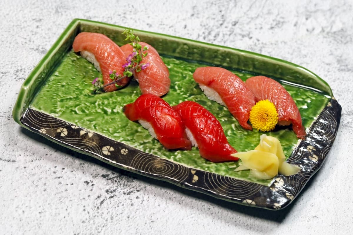 黑鮪魚赤身80元！高雄２大飯店「限時黑鮪魚料理」，生蠔３吃海味滿滿