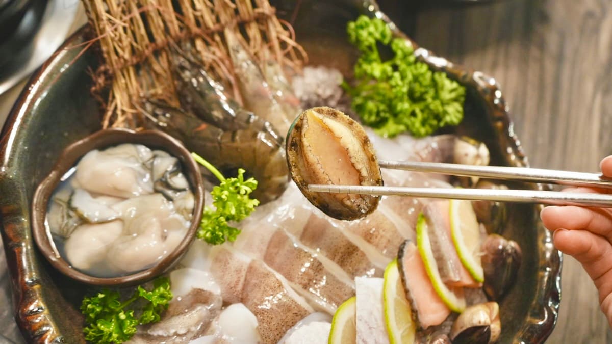 「泰迪熊火鍋吃到飽」只要268元！30款鍋物＋甜點飲料無限續，必嗑泰奶雪花冰