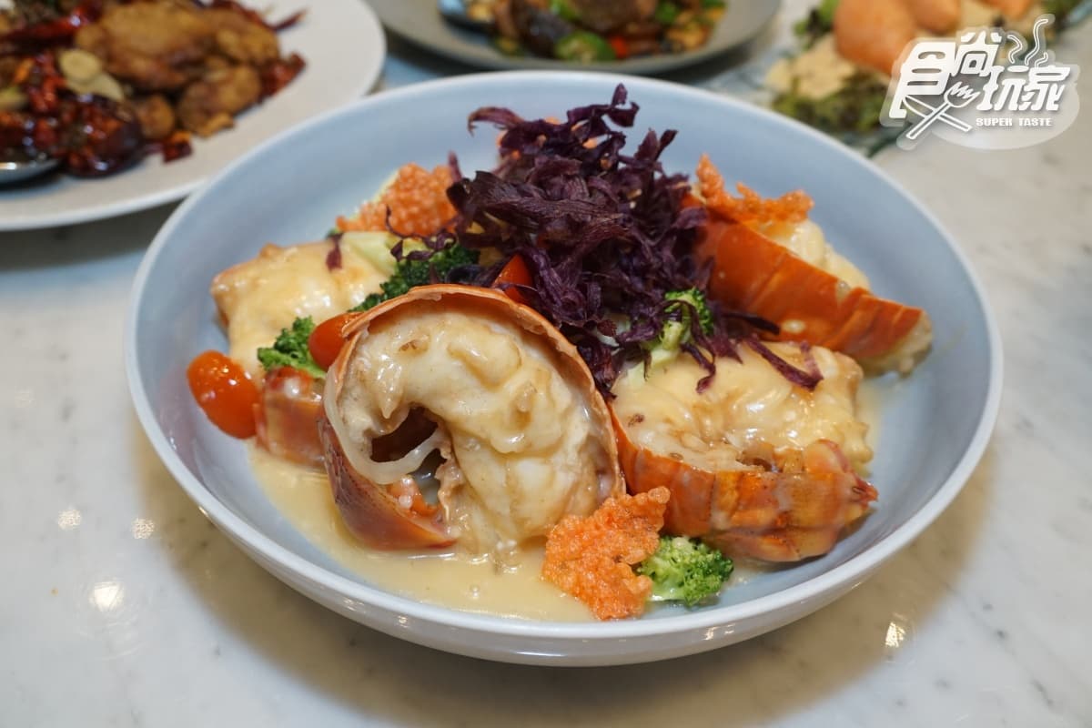 「軟殼蟹+龍蝦麵」超狂!林口地標飯店8新菜登場,必點紅蘿蔔、薄荷流沙包 「軟殼蟹+龍蝦麵」超狂!林口地標飯店8新菜登場,必點紅蘿蔔、薄荷流沙包