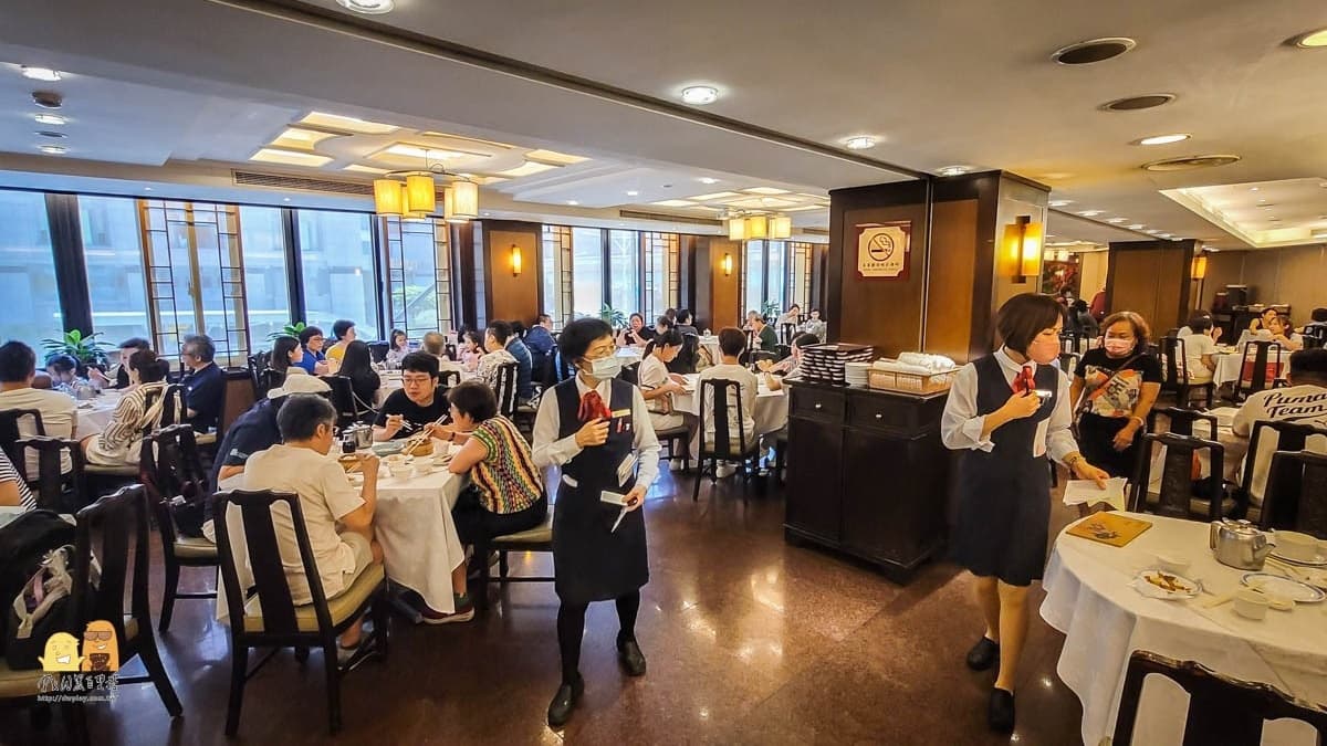 用餐空間相當寬敞，適合聚餐，另有提供包廂及設宴服務。（圖片來源：D&W黑白雙搭）