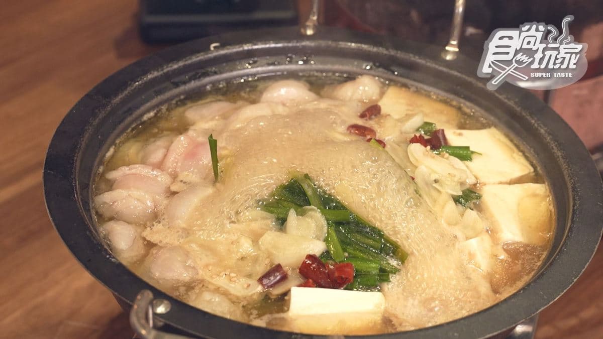 喜歡肥腸的朋友千萬別錯過「日式牛腸鍋」。