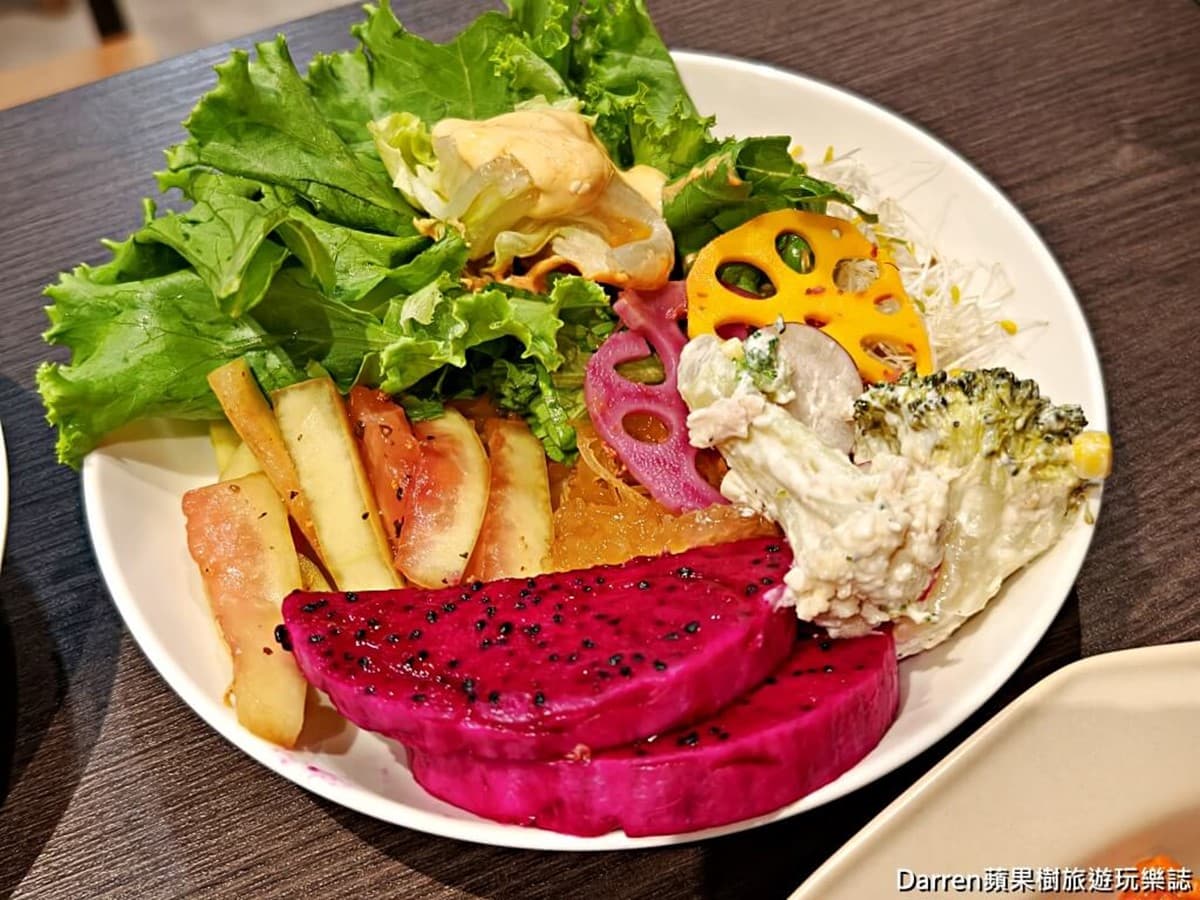 台北隱藏版「蔬食Buffet吃到飽」！最低359元、爽吃2.5小時，素食者的天堂