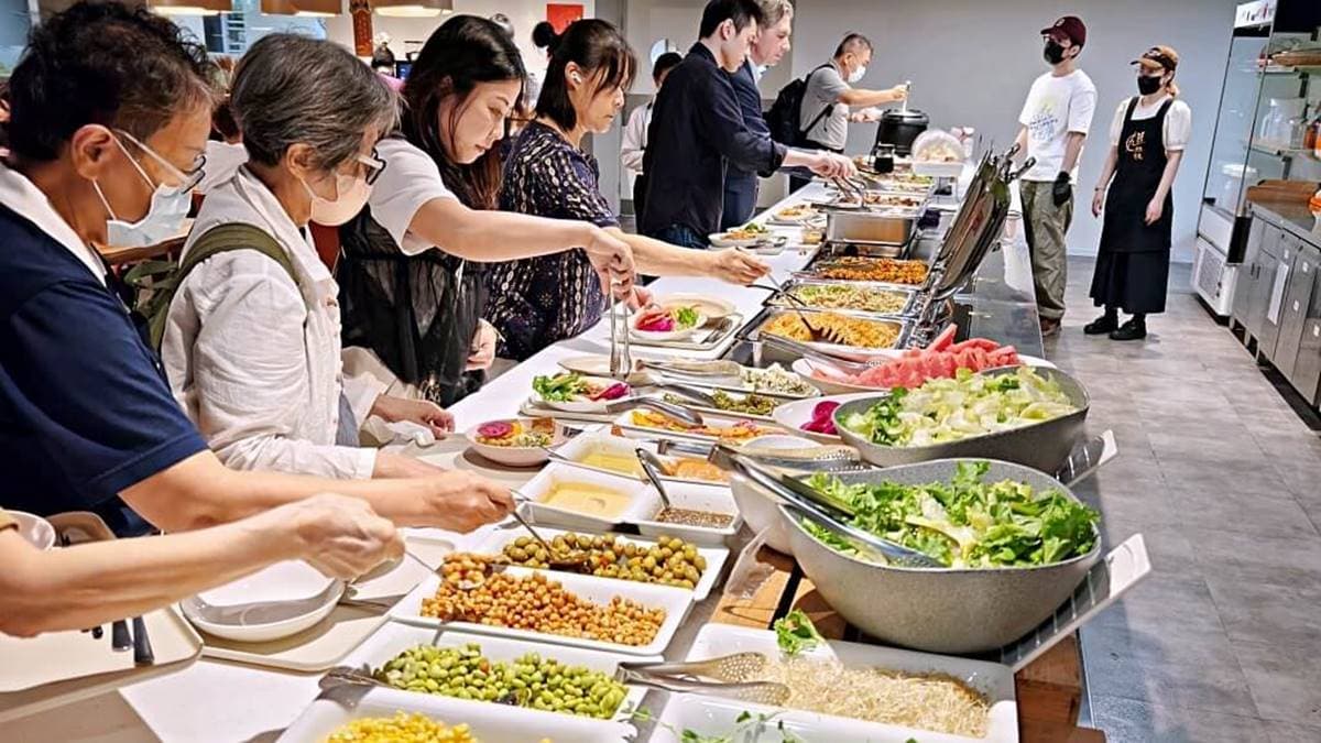 餐點主要是歐式風格，以原型食物為主，沒有蛋奶成分。（圖片來源：Darren蘋果樹旅遊玩樂誌）