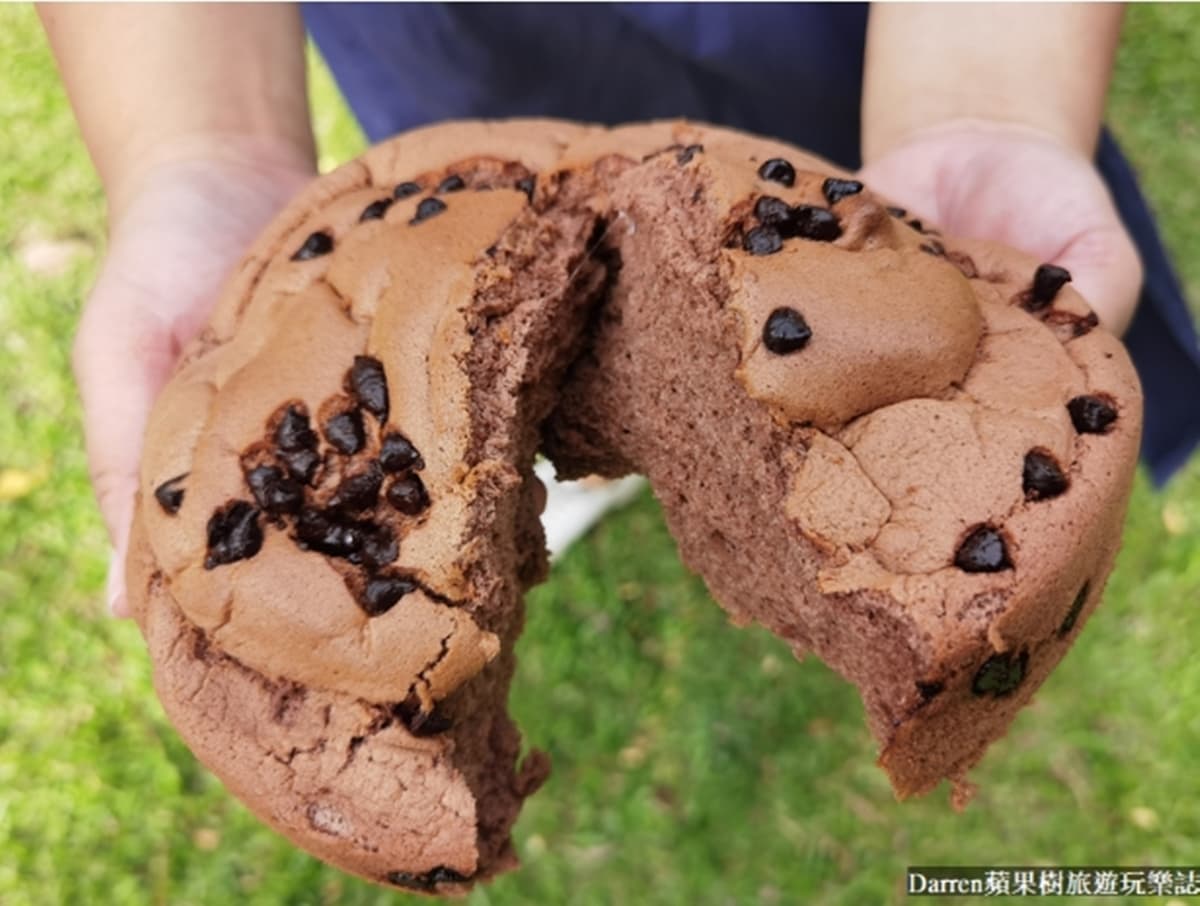 買３送１＋保冷袋！手撕蛋糕名店祭優惠，必搶爆餡生乳球、狂賣20萬顆蛋黃酥
