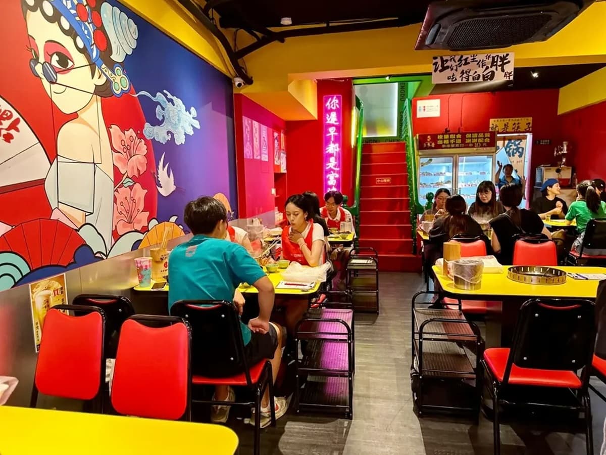 4.9星「串串火鍋」免費送20串！爽嗑滷牛筋、肥美鮑魚、泡椒牛肉，每串只要10元