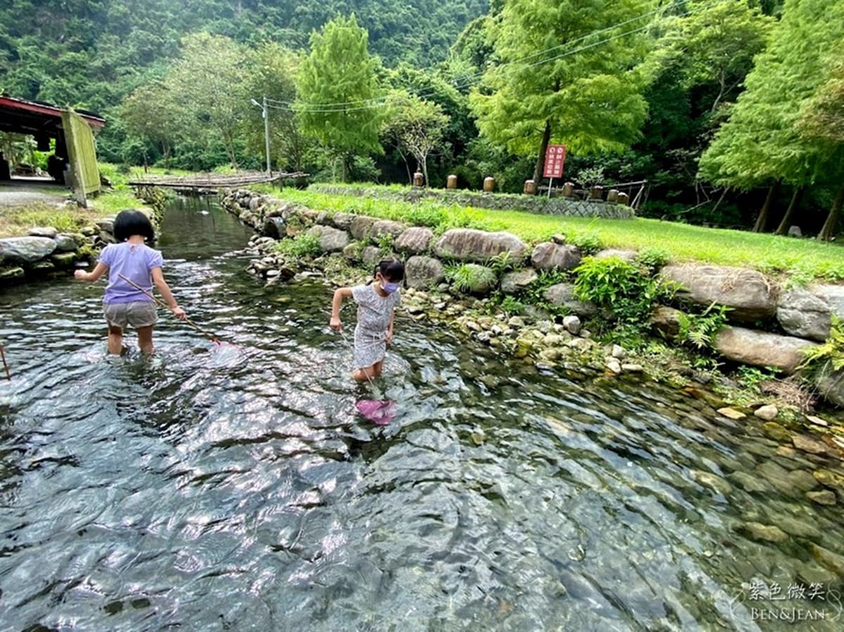 宜蘭玩水最新推薦！免費湧泉秘境、３層樓滑水道、超新玩水民宿