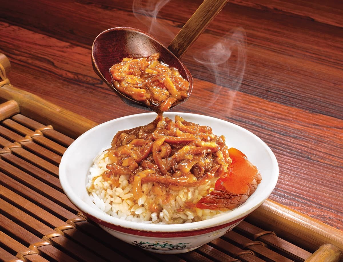 現省120元！滷肉飯霸主「鬍鬚張」快閃優惠，必嗑招牌滷肉、Q彈豬腳