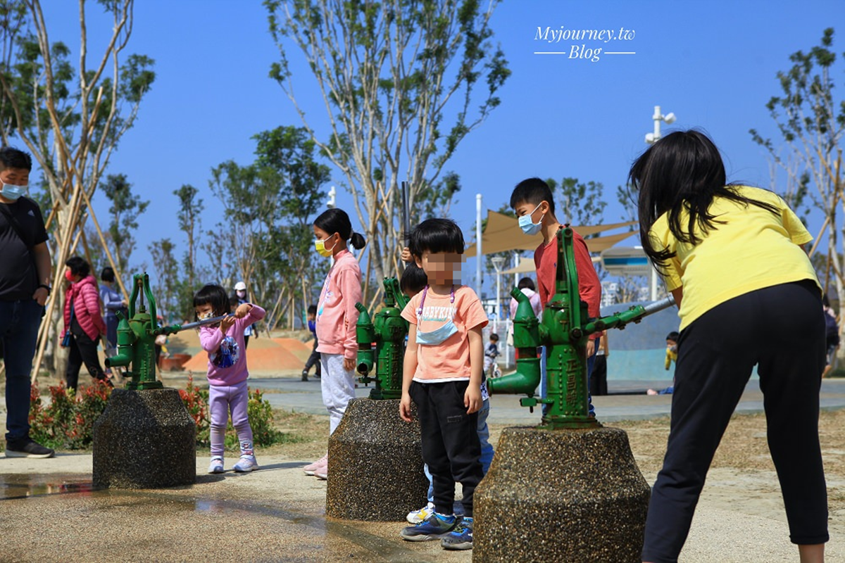 高雄玩水這10個地方超涼快！免費踩水公園、無邊際海景、滑水道五星飯店