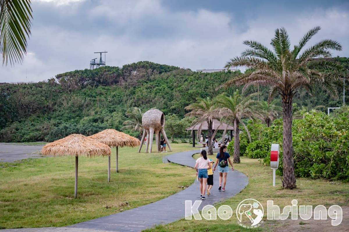 高雄玩水這10個地方超涼快！免費踩水公園、無邊際海景、滑水道五星飯店