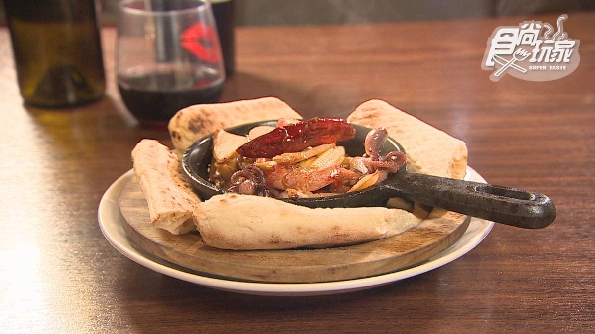 許多顧客都會選擇在此聚餐，享用各式餐點。