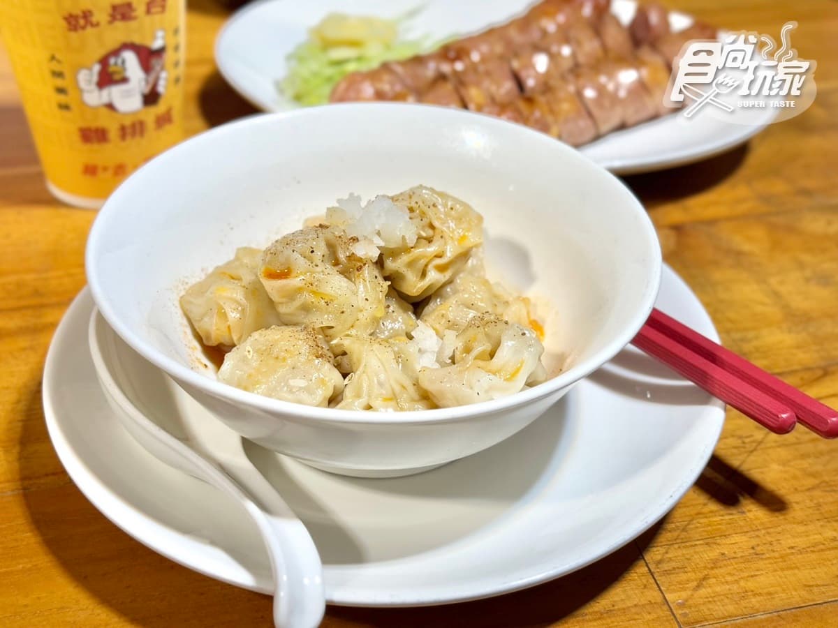 貓下去第１間「雞排城」來了！免費送超Ｑ黑松雞排吊飾，必嗑梁朝偉也愛的涼麵