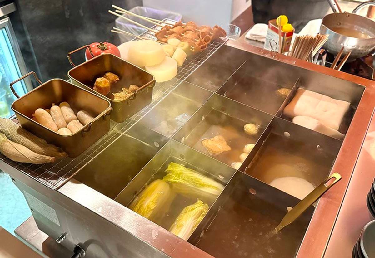 貓下去第１間「雞排城」來了！免費送超Ｑ黑松雞排吊飾，必嗑梁朝偉也愛的涼麵