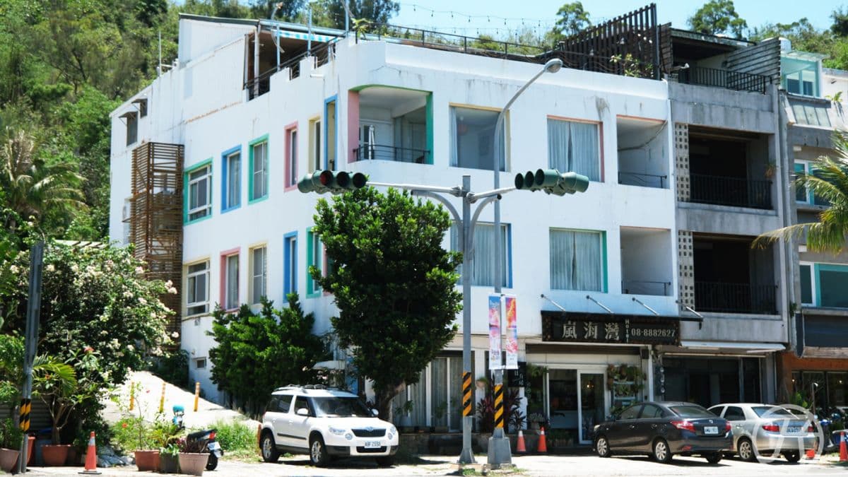 墾丁南灣第一排海景民宿是許多喜愛墾丁唯美大海的旅人推薦必住民宿。（圖片來源：JJ.Hsu）