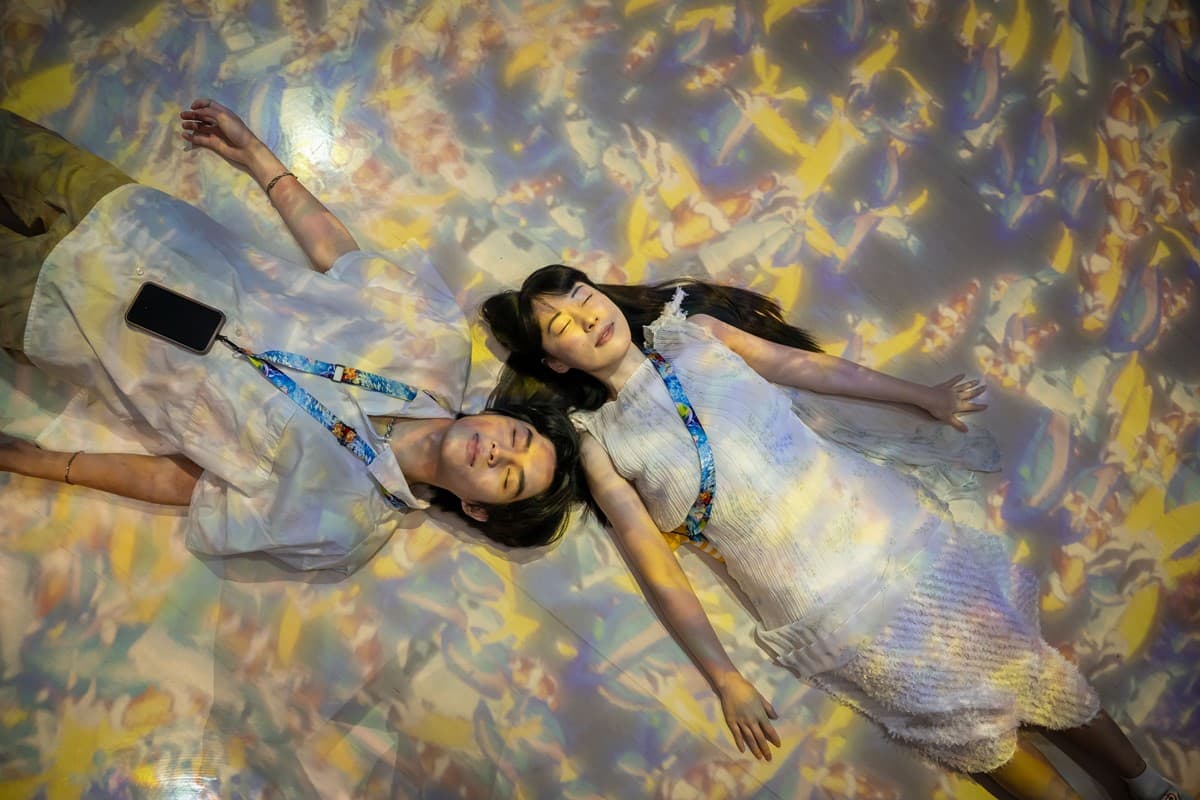 暑假星光票８折！Xpark史上最大「沉浸式體驗展」登場，絕美光影仙境超好拍