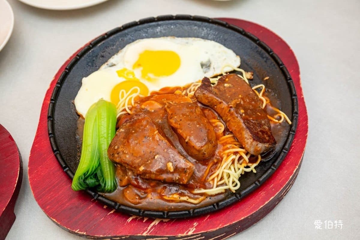 295元起自助吧吃到飽！高CP值「質感牛排店」超夯，熱食、海鮮、甜點無限夾