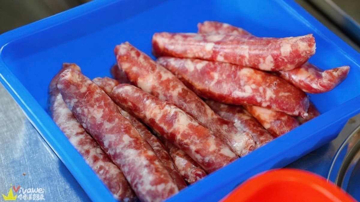 香腸都是自己灌的純豬腸，不是合成化學的香腸。（圖片來源：瑋瑋美食萬歲）