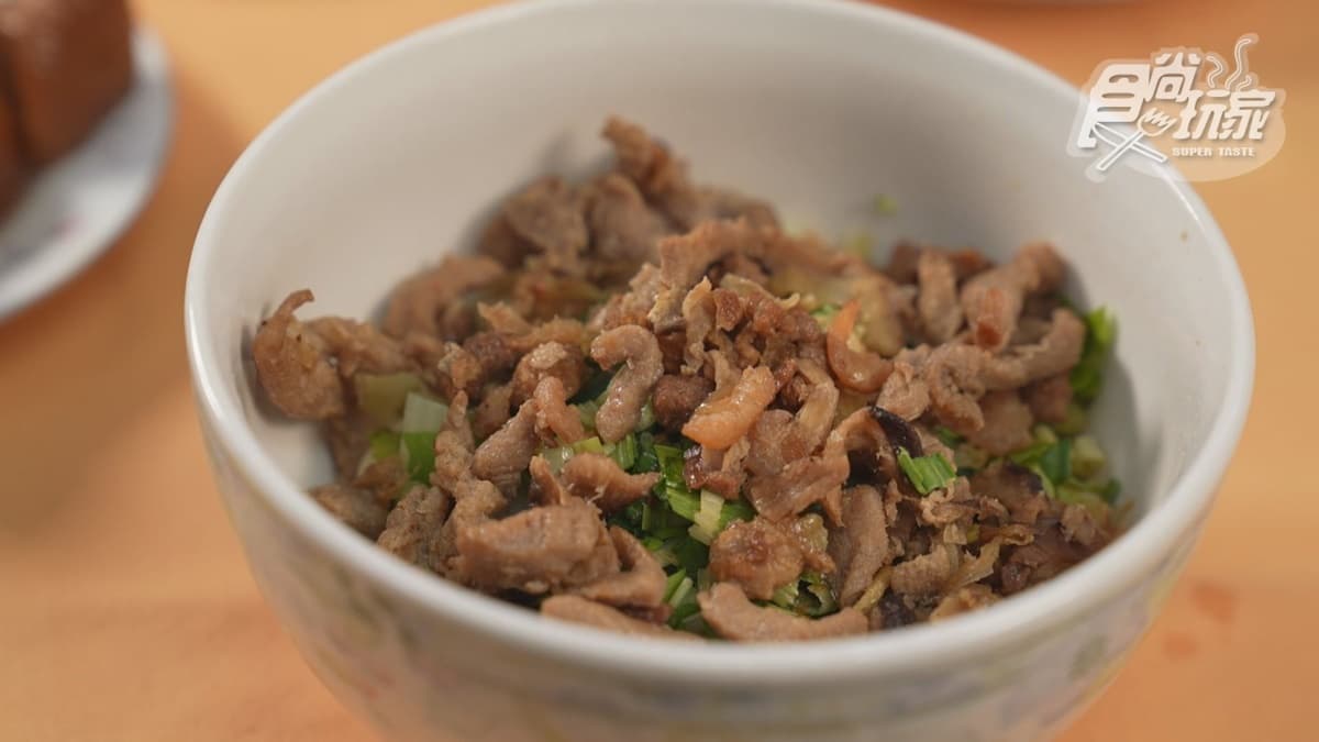 「回甘苦瓜」滿滿的香菇，吃起來非常過癮。