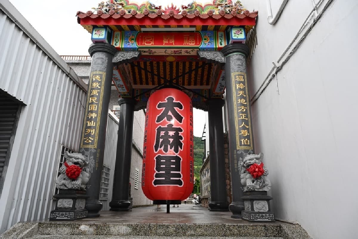天空之鏡、台版雷門超好拍！2025太麻里秘境景點、必吃美食一次看