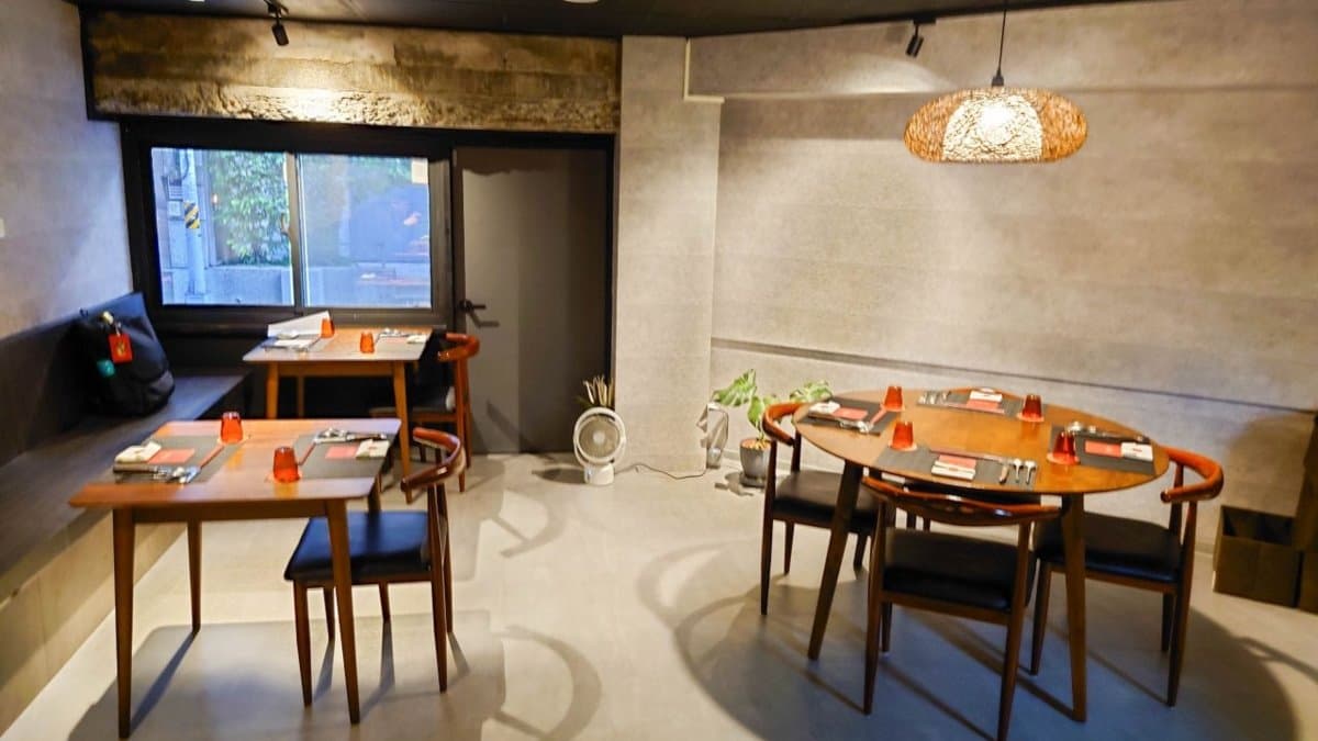 信義安和站附近巷弄裡的法式料理餐廳。（圖片來源：Jeremy以食為天）