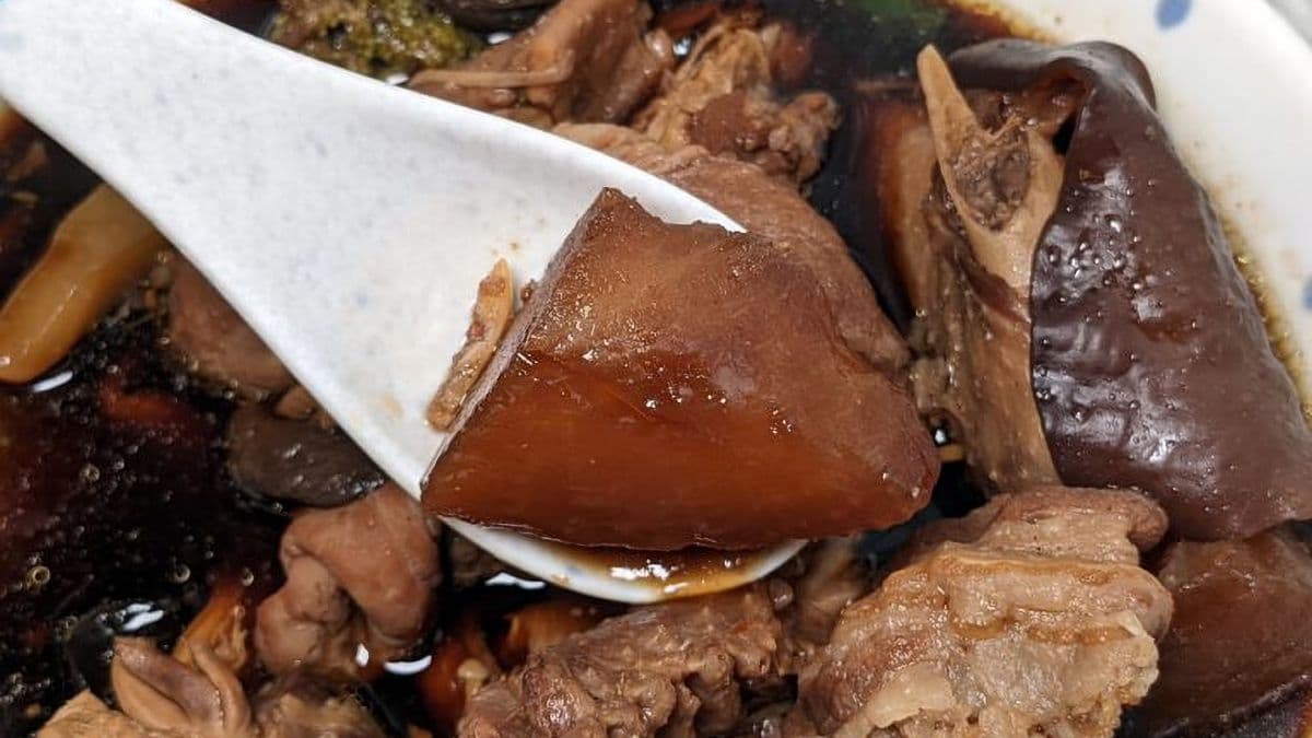 光看顏色就知道蘿蔔滷得非常入味，必點！（圖片來源：老皮嫩肉的流水帳生活）