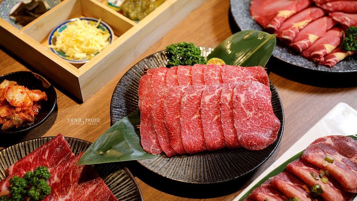 澳洲和牛油花呈網狀分布且細緻。（圖片來源：YUNO的吃喝玩樂日記）