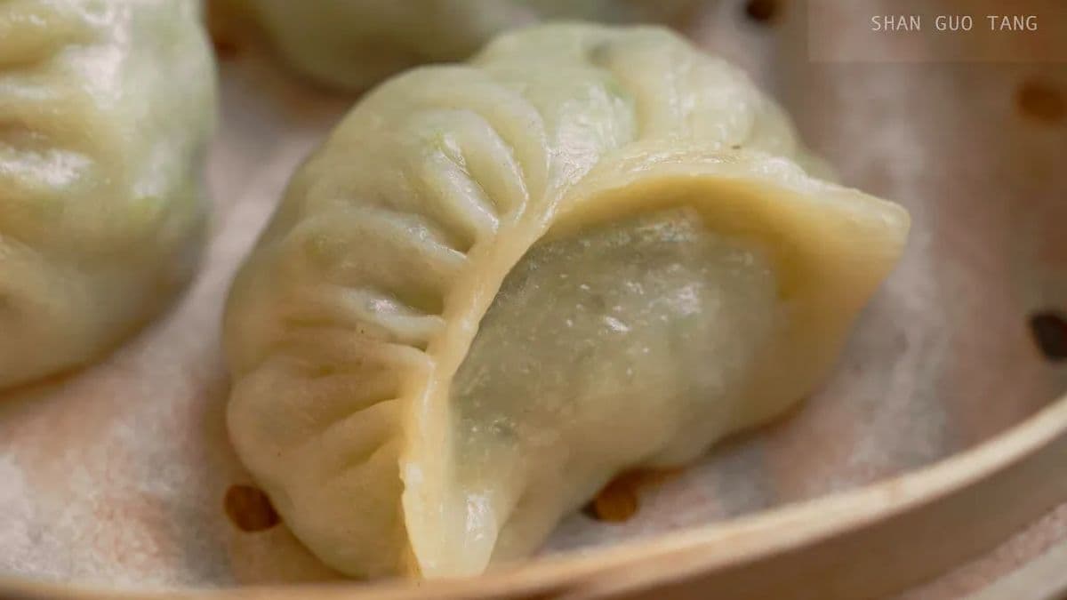 茶香四季蒸餃餡料非常多非常飽滿喔。（圖片來源：貪吃鬼一家）