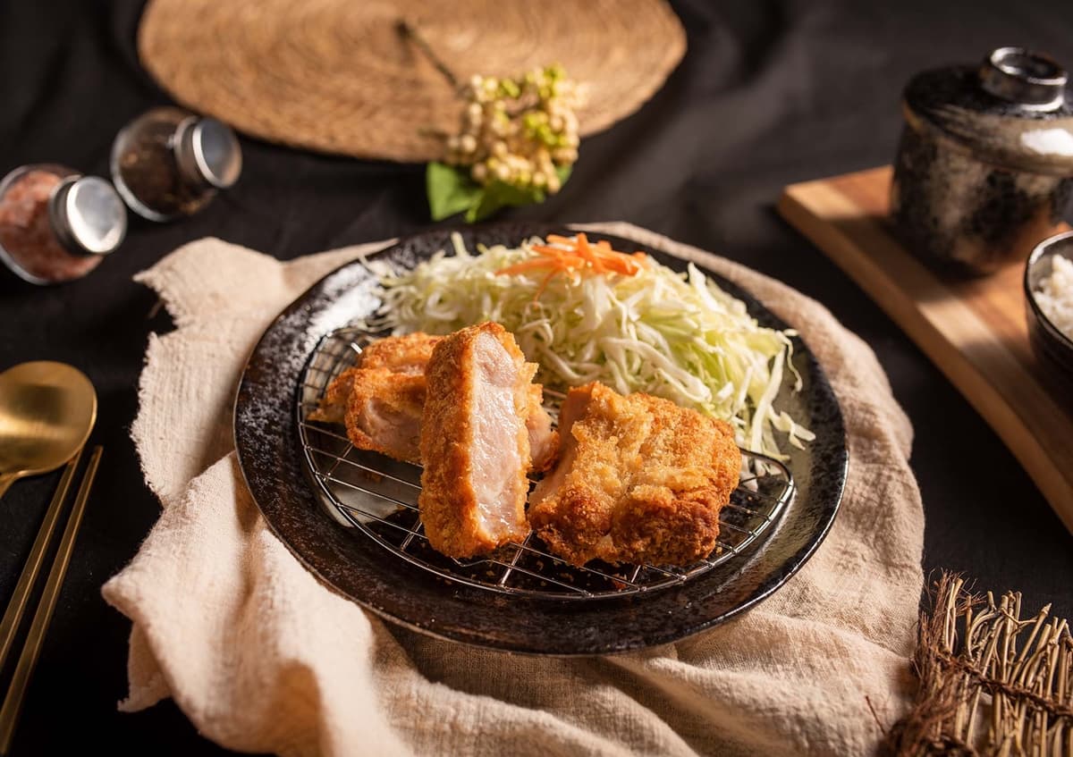 食尚獨家優惠！「氣炸料理霸主」中秋烤肉開團必吃戰斧豬排，下班加菜也方便