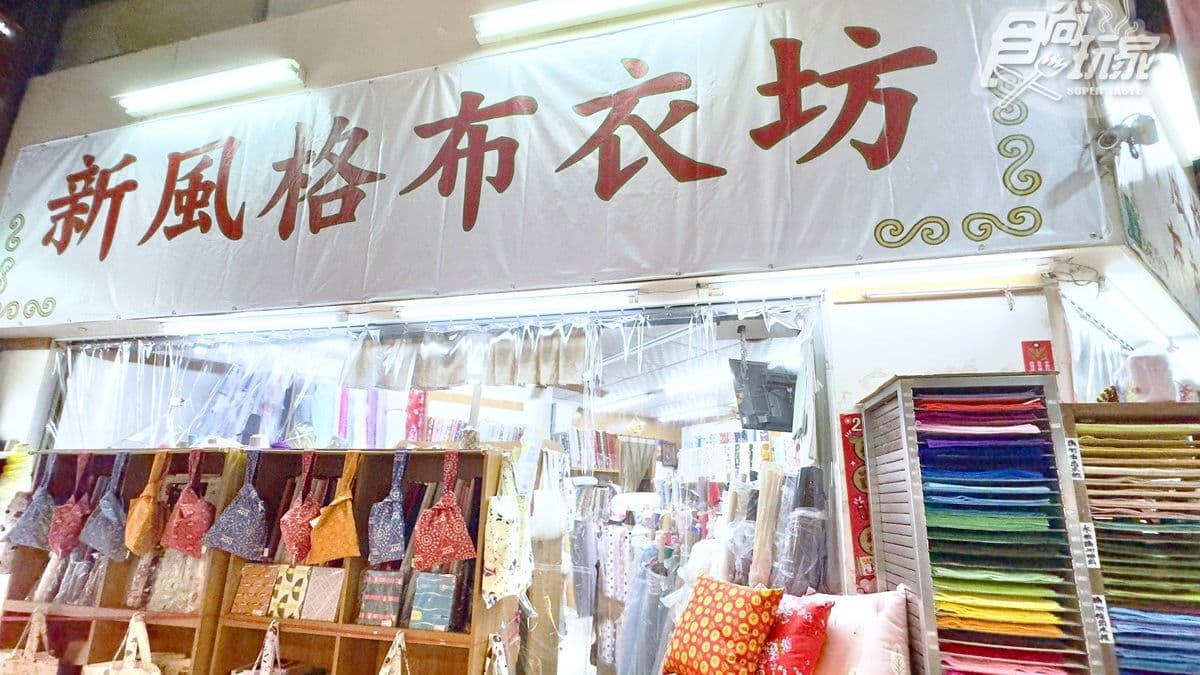 穿梭其中可以發現各家花色布料、風格不盡相同，想做衣服、包包、抱枕套等各種織物皆可。（江亭儀 攝）