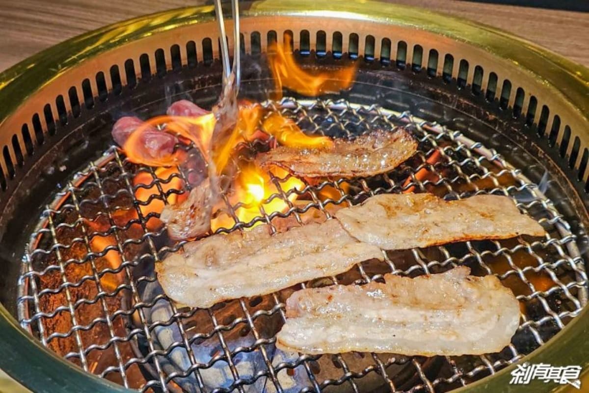 「茶六燒肉套餐」544元開吃！爽嗑６種肉品＋海鮮，再附主食、甜點、飲料