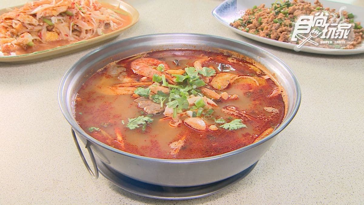 「泰式海鮮酸辣湯」也是許多客人喜愛的一道餐點。