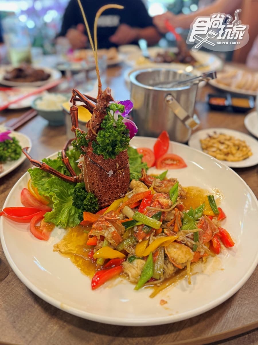 「30年老字號台菜」插旗大巨蛋！８大必吃＋私房菜一覽，內用免費續芋頭米粉