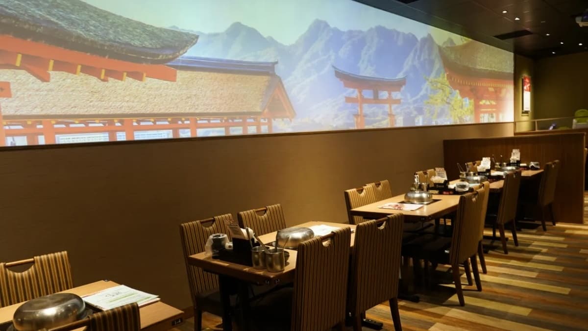 店內裝潢風格很日式。（圖片來源：勞鼠探世界）