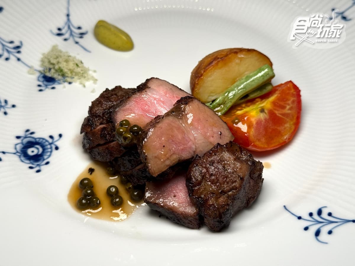 挑戰高雄亞灣區最頂！然一酒店５亮點開箱：早餐爽嗑鼎泰豐、美拍無邊際泳池