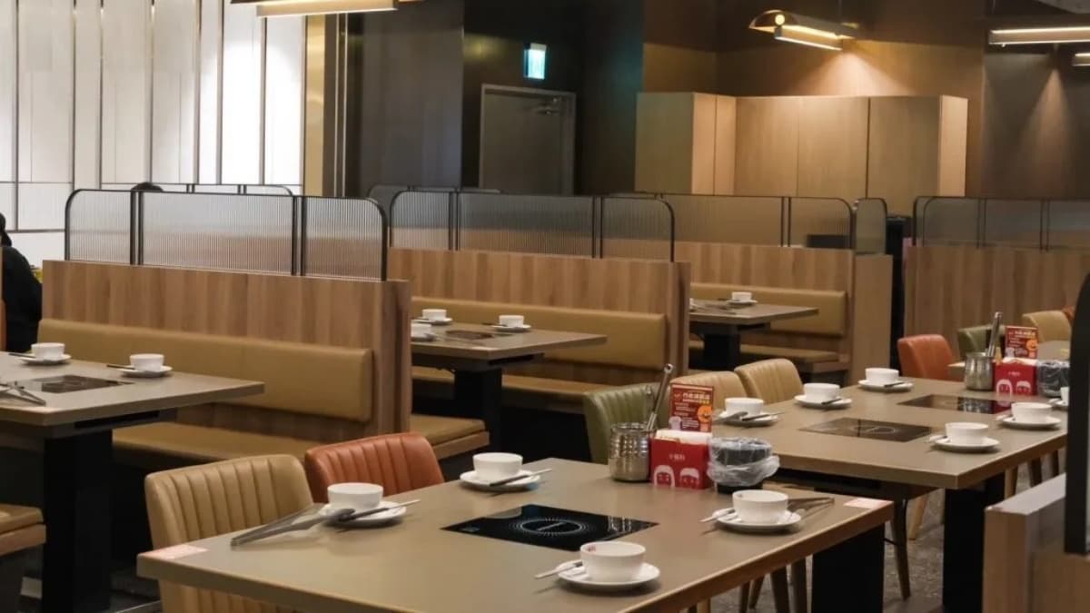 用餐環境相當乾淨明亮，桌位以４～６人為主，每桌共享一個火鍋。（圖片來源：肉依小姐吃什麼）