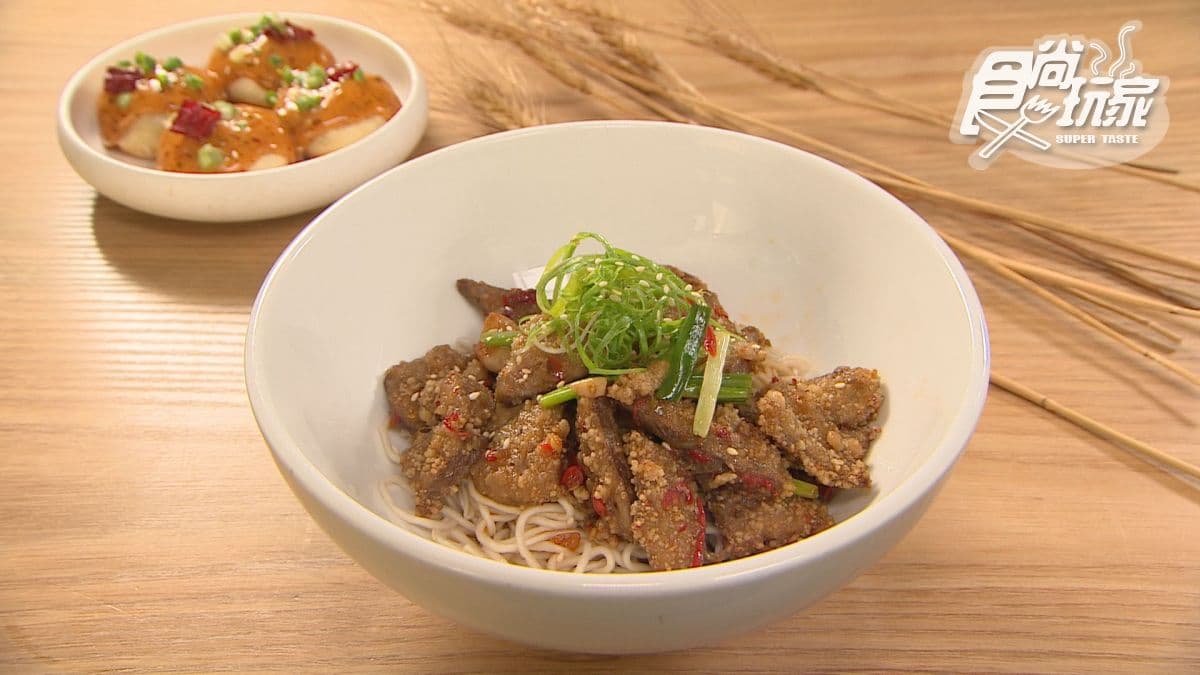 除了招牌生煎包，也有麵食類的餐點。