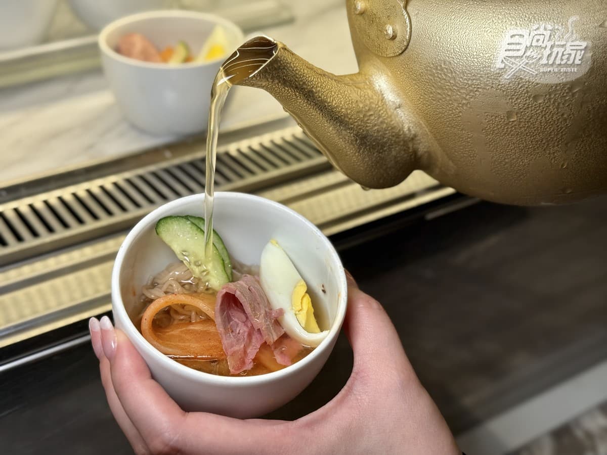 4人同行1人免費!超過30道韓式料理吃到飽,爽嗑韓式烤肉、螃蟹海鮮無限夾 4人同行1人免費!超過30道韓式料理吃到飽,爽嗑韓式烤肉、螃蟹海鮮無限夾