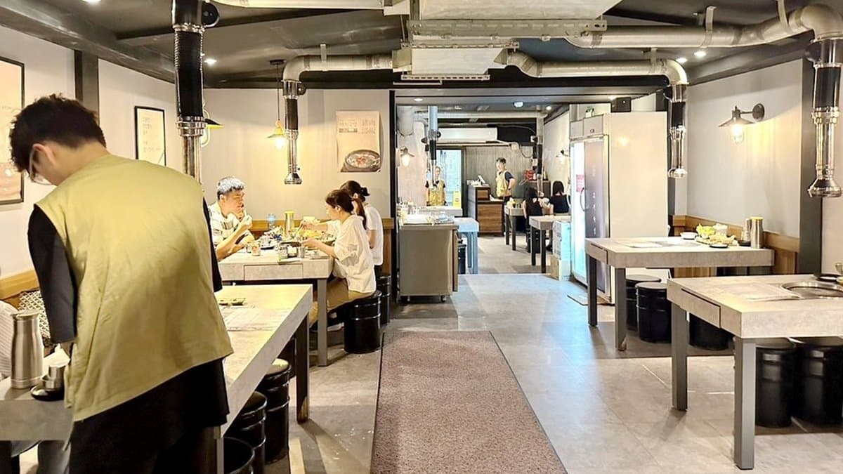 店內空間座位算寬敞。（圖片來源：加小菲愛碎碎唸）